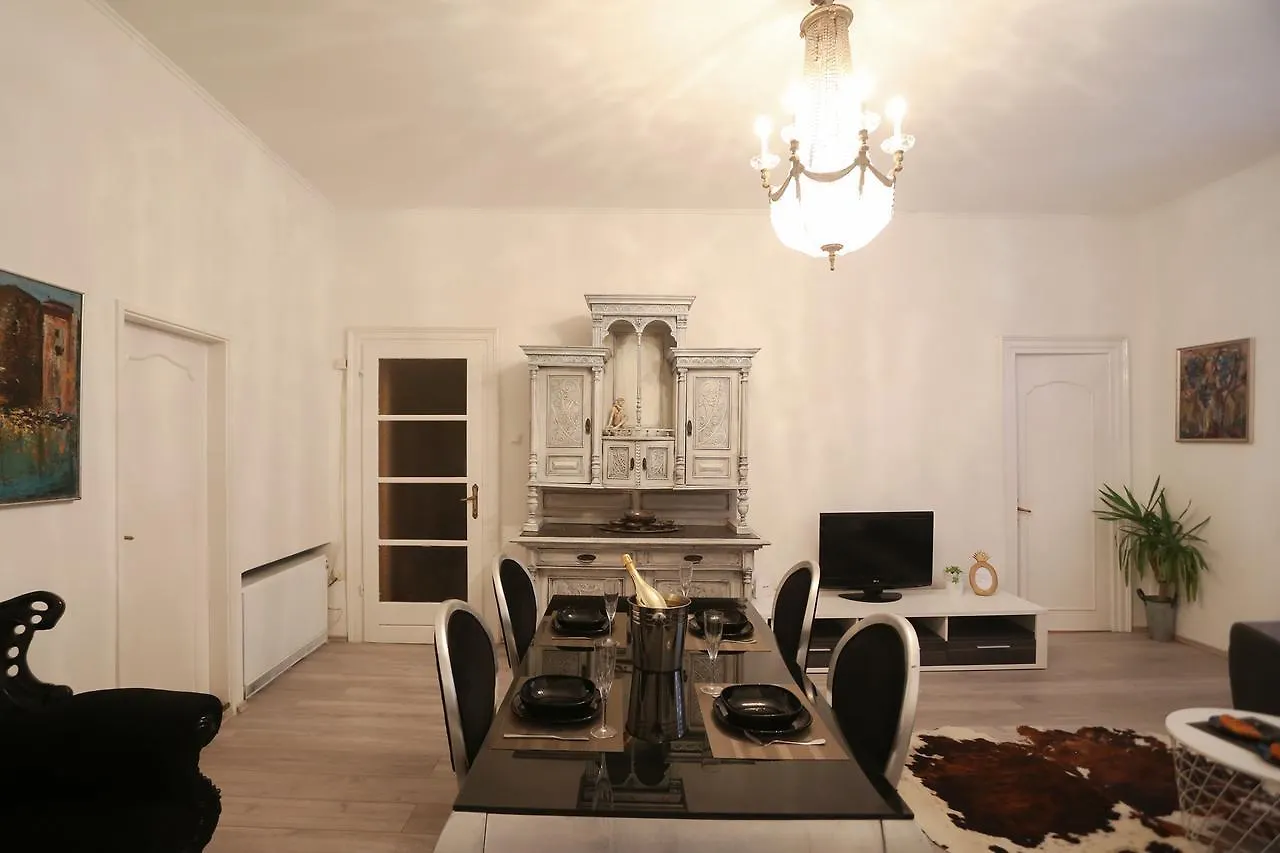 Apartment Papalic Palace 斯普利特